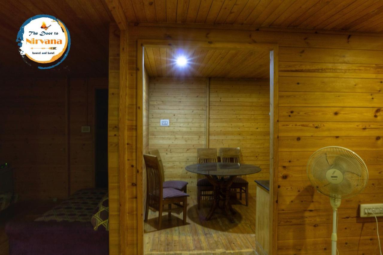 The Door To Nirvana Backpackers Hostel Котагири Экстерьер фото